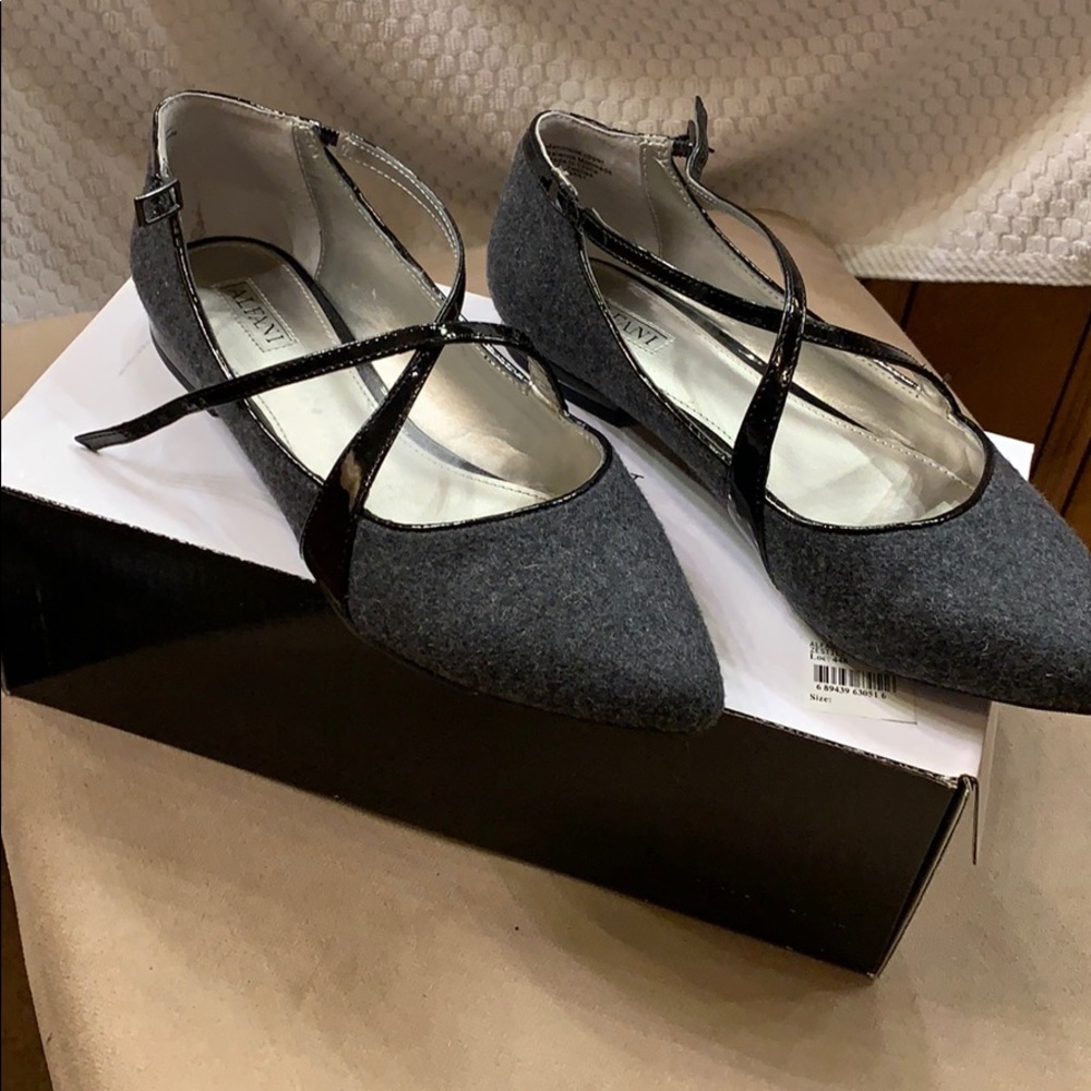 Grey wool flats